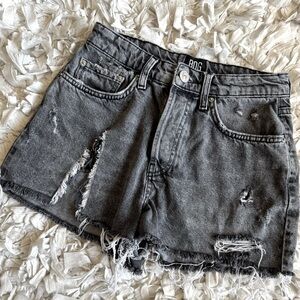 The BDG Summer Cutoff Cutoff denim shorts Size 27